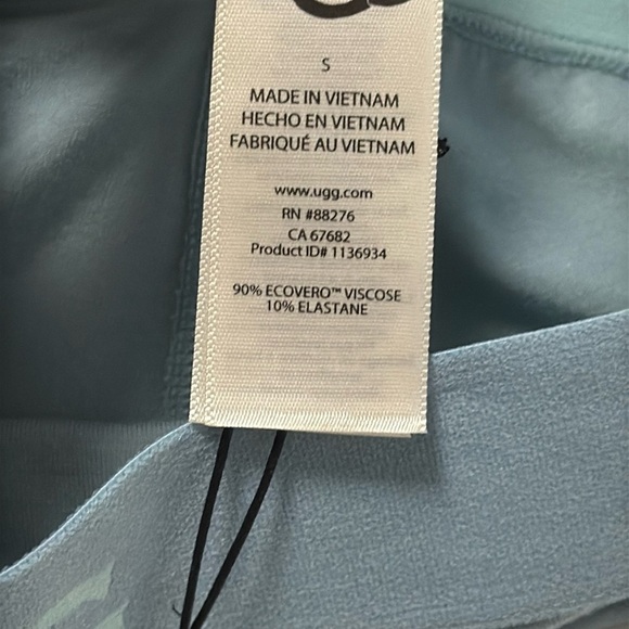 UGG Alexiah Boy Short - Picture 4 of 5